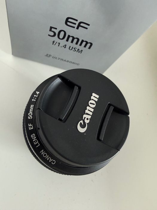 Canon EF 50 f/1.4 USM