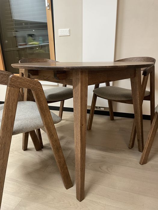 Stół dębowy i 4 krzesła dębowe COZY WOOD