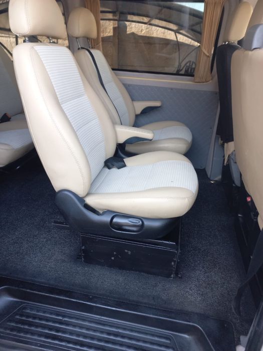 VW Transporter T5 1.9 LONG