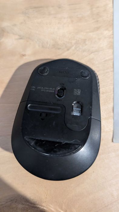 Бездротова мишка Logitech M170 (Працює через раз)