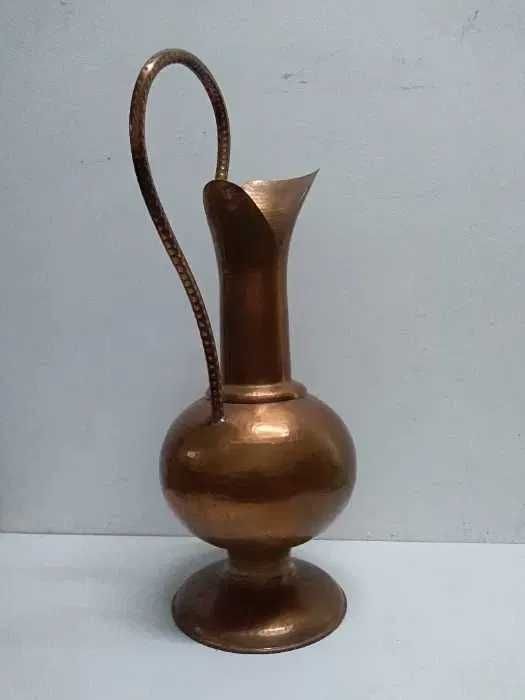 Jarra de cobre antiga