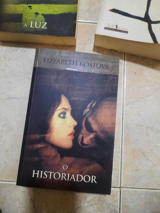 3 livros 7 euros excelente estado