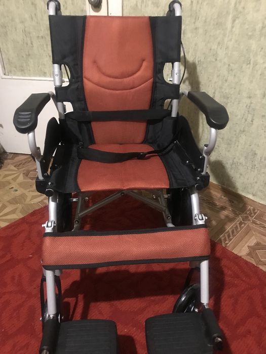 Крісло інвалідне