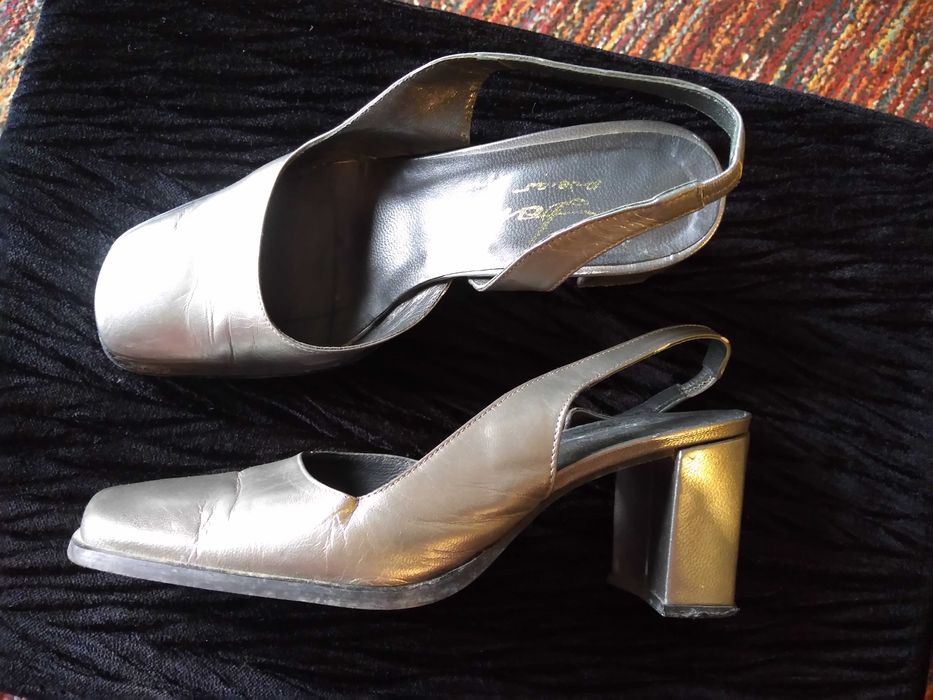 Sapatos em pele genuína para pessoas mais velhas