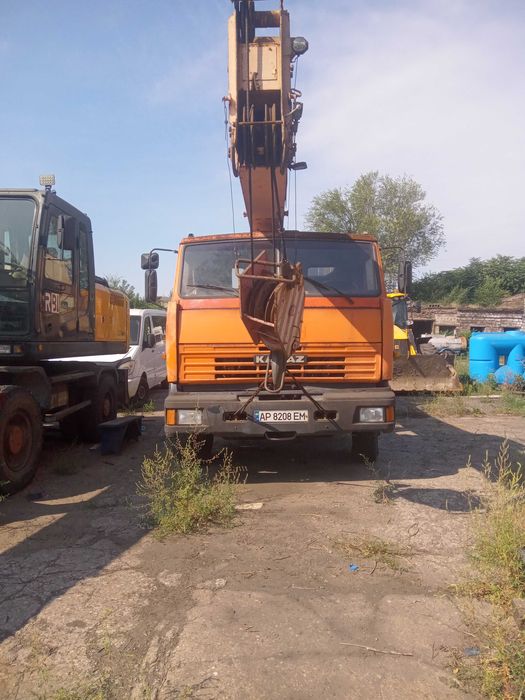 Автокран КАМАЗ КТА 18