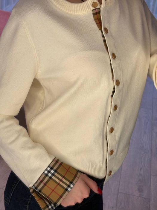 Дуже гарний кардига Burberry, зі всіма бірками