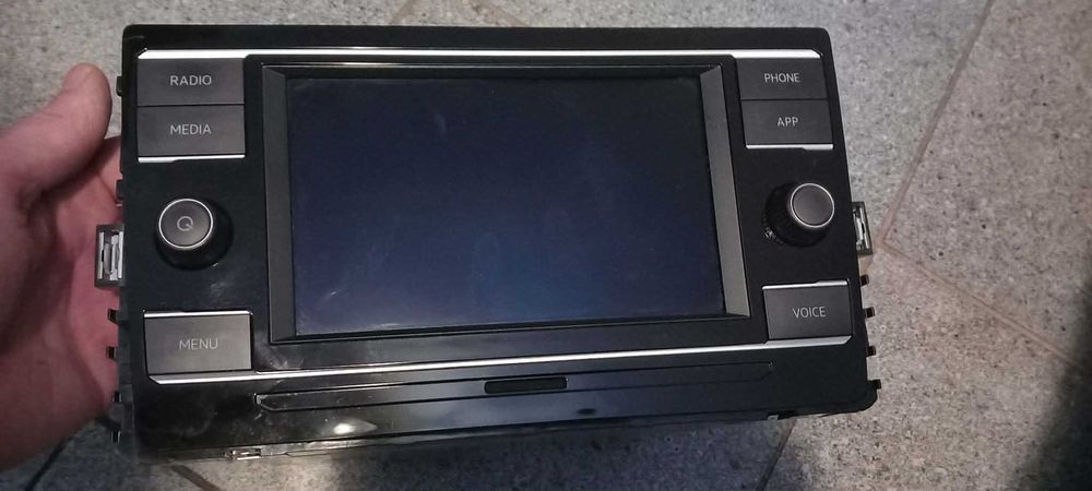 Radio nawigacja ekran VW T6.1 nr części: 3CN035869A