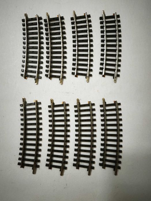 8 linhas curvas Marklin H0 art. 2223