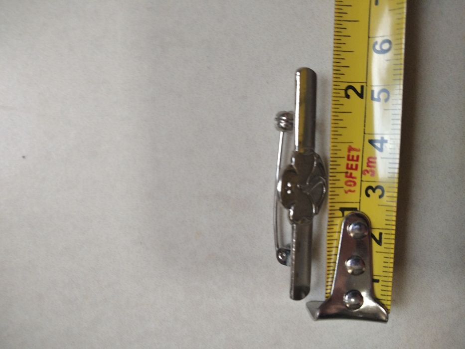 продам набор значков