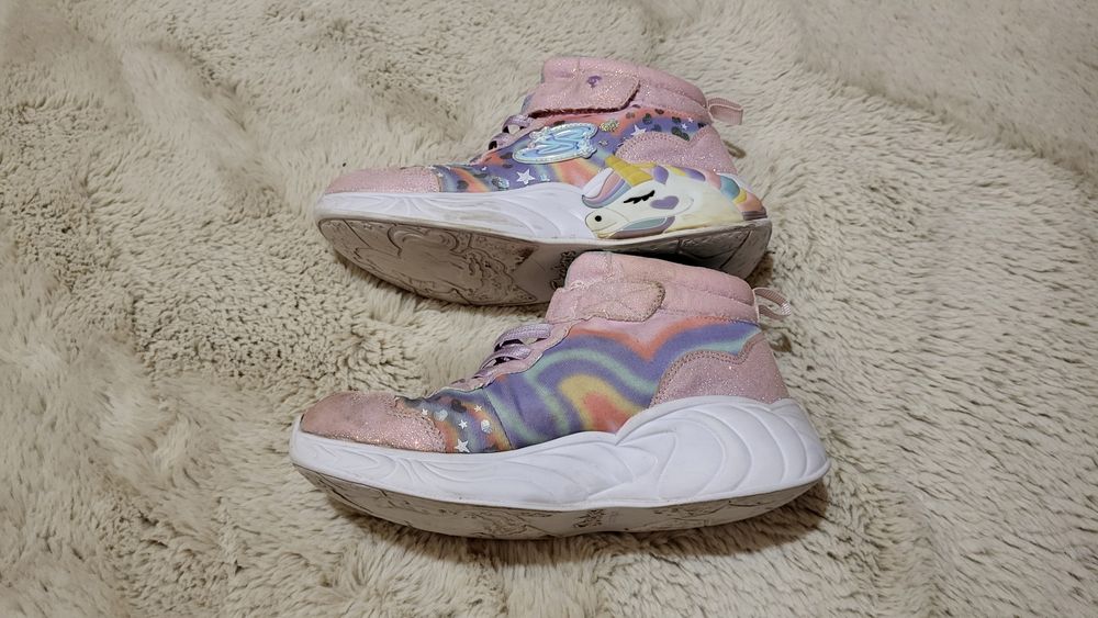 Buty Skechers Air-Cooled Memory Foam dziewczęce obuwie dla dziewczynek