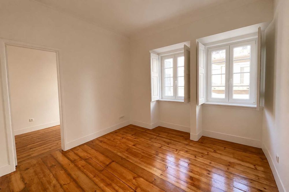Arrendo apartamento T3+1 muito central em Santarém