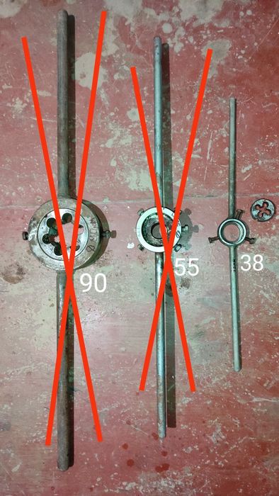 Метчик,плашка,плашкодержатель         .