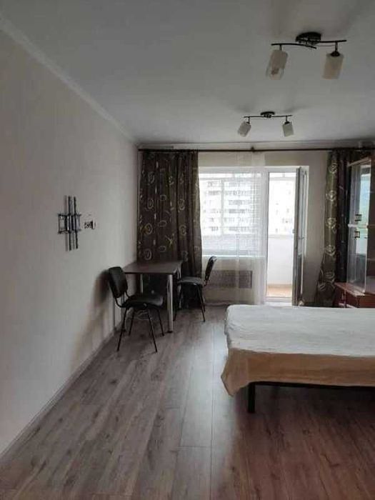 Оренда 1-к квартири на вул. Прилужна