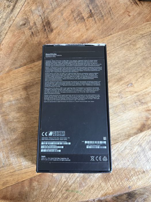iPhone 13 Pro Max  zielony   stan bardzo dobry  etui + szkło