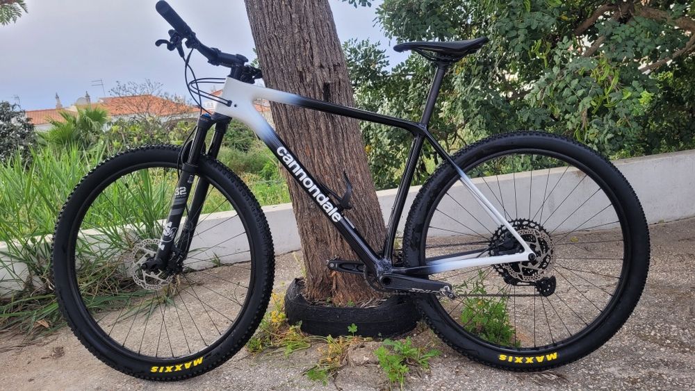 BTT Cannondale F-Si Carbon 5 (Tam. L) | Fox 32 SC Remote | Maxxis Novos