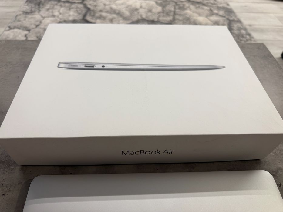 MacBook Air 13" 2017 (i5/8GB/128GB) | STAN IDEALNY | Pełen Komplet BOX