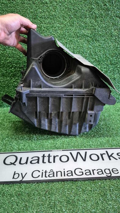 Caixa Filtro Ar Audi A4 B7 8E 2.0 TFSI Ref. 03G133835A Original em excelente estado