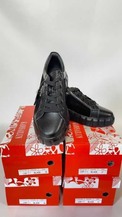 Кросівки, шкіра натуральна