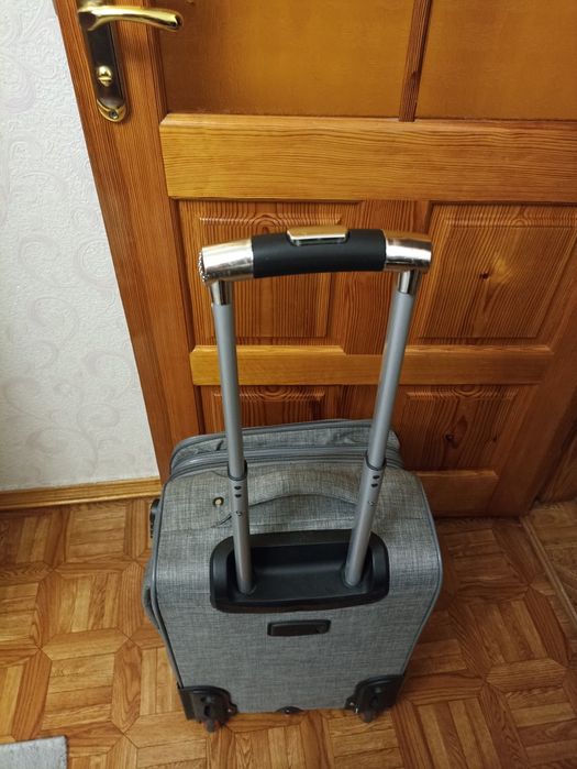 Чемодан 55*35*32 см.