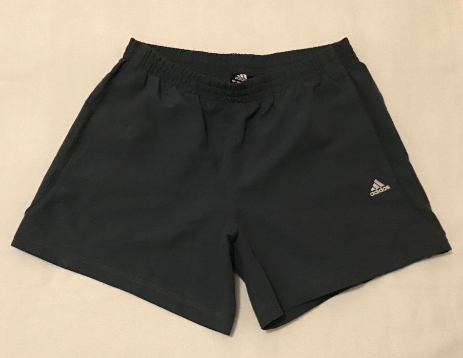 Calções  marca Adidas