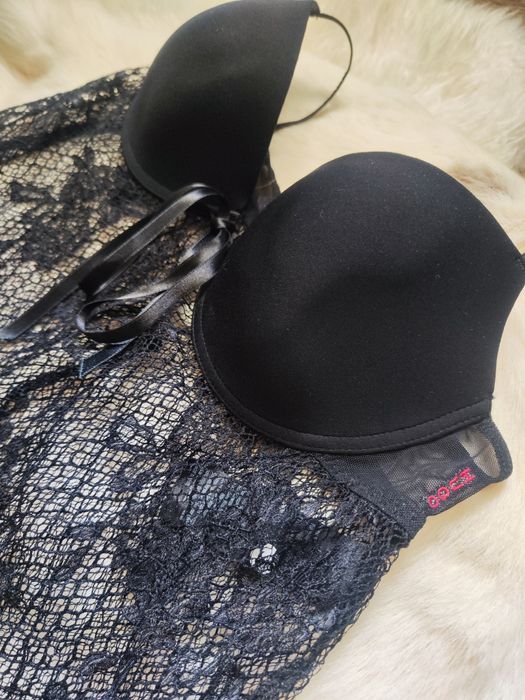 Бюстье, кружевной топ HUGO BOSS,75 С, в идеальном состоянии