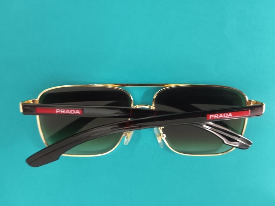 óculos de sol Prada
