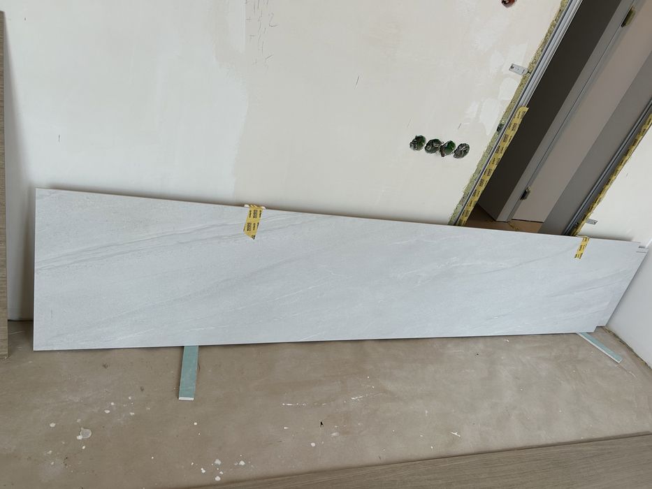 Плитка керамограніт Lavica Blanco Іспанія , залишки великі куски