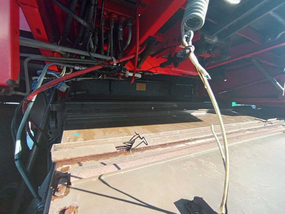 Комбайн Dronningborg D 7500 з гідроходом