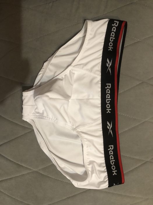 Спортивные шорты REEBOK
