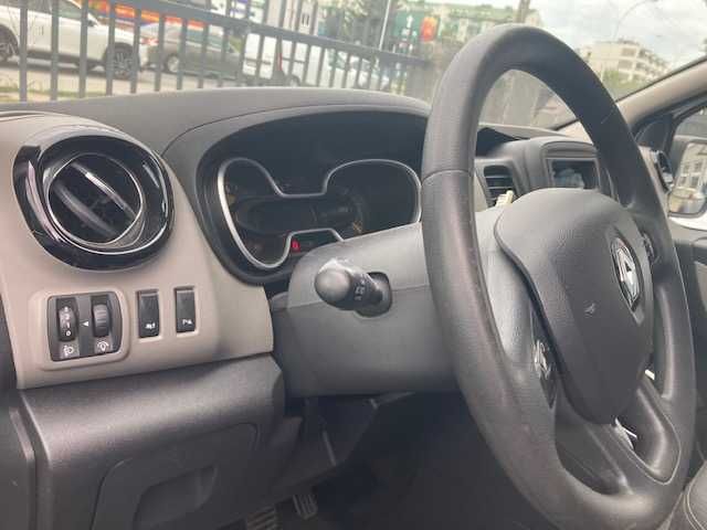 Renault Trafic L2H1 long, mały przebieg 102 tyś km., polski salon,