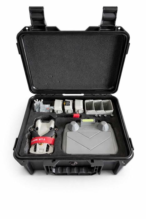 DJI Mini 4 Pro como novo, apenas 4,75h de voo, kit completo