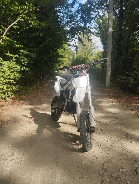 Продам мотоцикл BSE 125