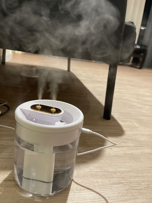 Зволожувач повітря 2л