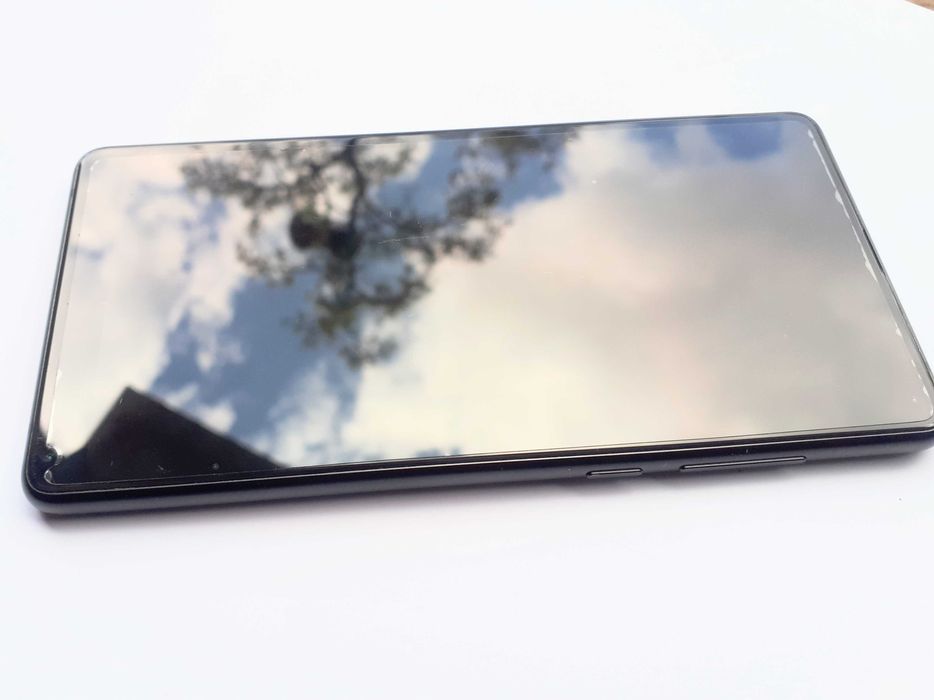 Xiaomi Mi Mix 2  5,99"  6/64gb duos nfc gps