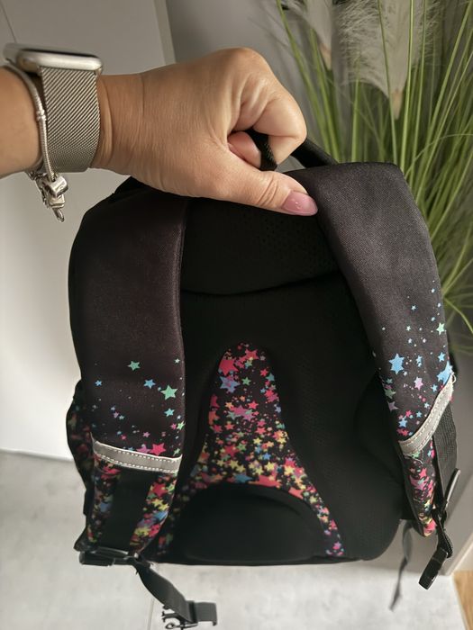 Piękny plecak do szkoły Coolpack Jerry Galaxy czarny w gwiazdki