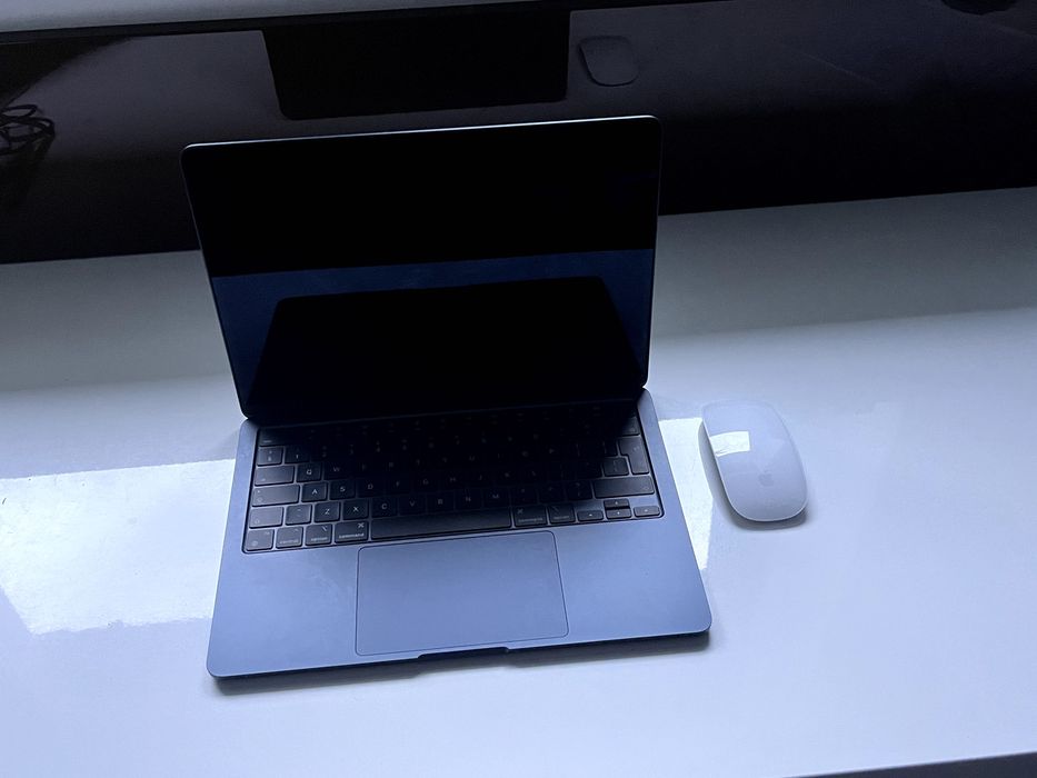 MacBook Air M3 16Gb 13,6''/ Stan Idealny