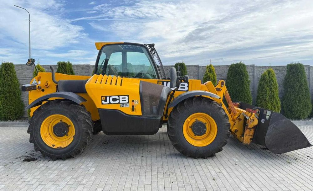 Навантажувач JCB 531-70 Agri