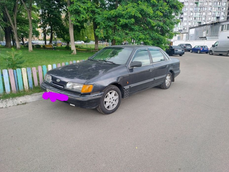 На уверенном ходу. Сел уехал!