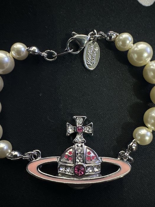 Pulseira de Pérolas Rosa e Prata Vivienne Westwood