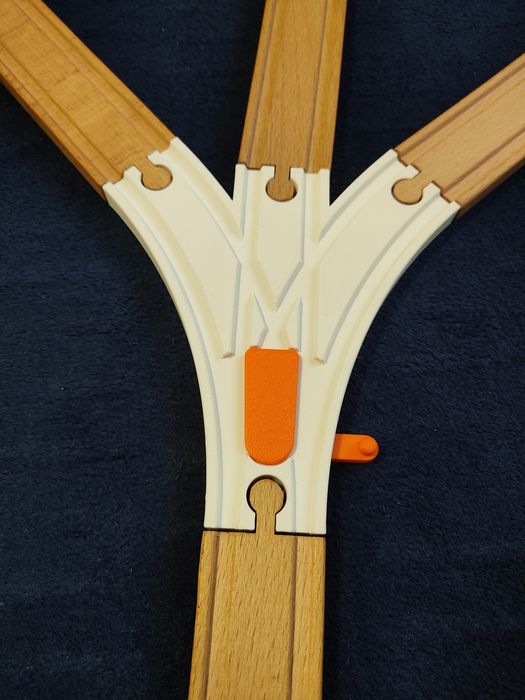 Стрілка з механізмом потрійна для дерев'яної залізниці Brio Ikea