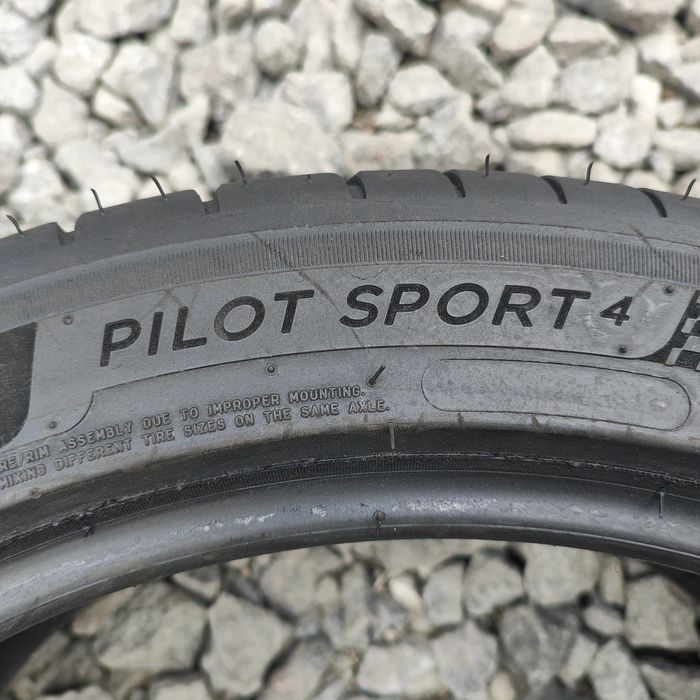 Пара літніх шин Michelin 235/45 R19 235*45 19 Pilot Sport 4 001994