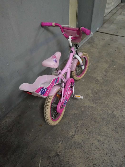 Bicicleta de menina