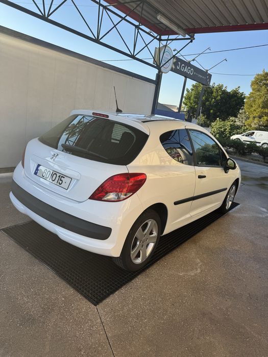 Peugeot 207 1.4 hdi
