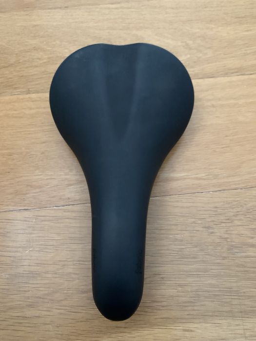 Selim da marca Fabric como novo