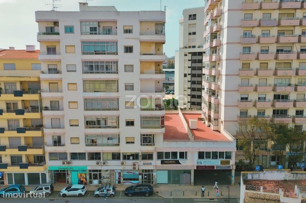 Loja Comercial na Zona Ribeirinha – Portimão