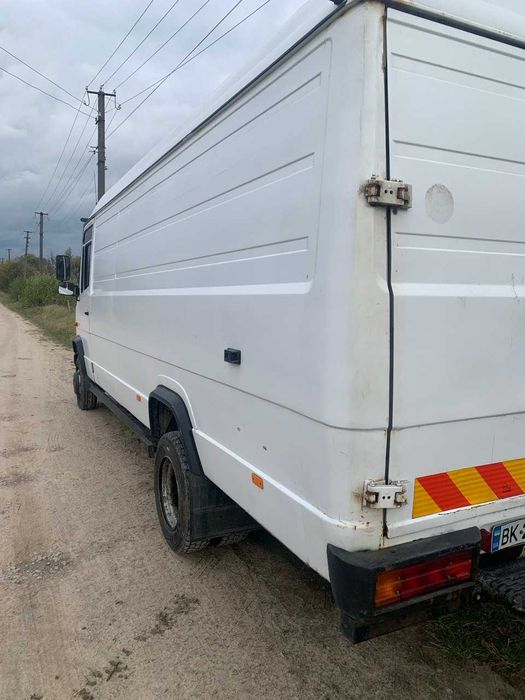 Mercedes-Benz Vario 815D