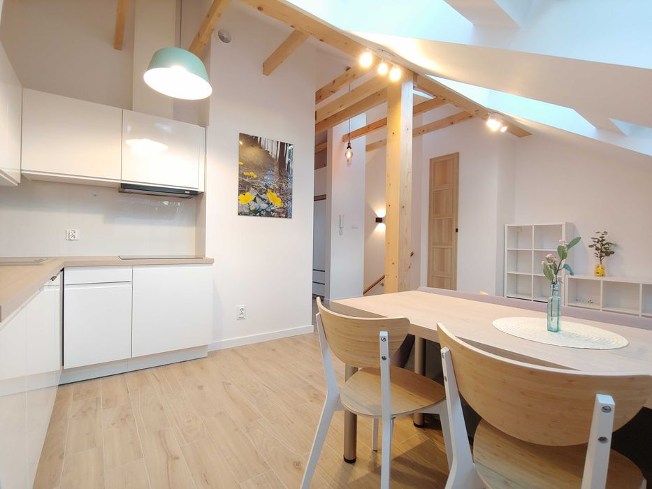 Jasne 50m2 z balkonem w CENTRUM Sulejówka przy SKM