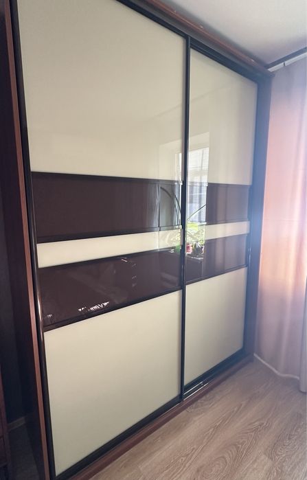 Шафа-купе для спальні