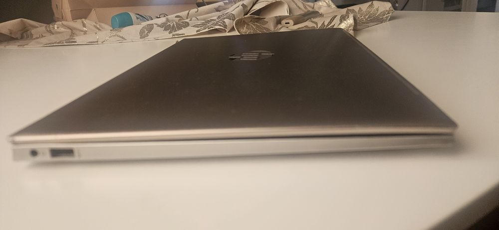 HP Pavilion 14 i7 / 16GB / 1TB SSD