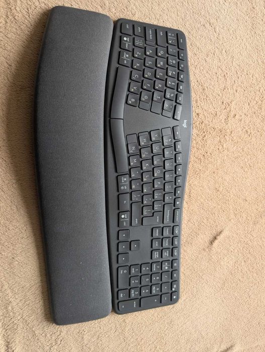 Ергономічна клавіатура Logitech Ergo K860, стан як нова, бездротова